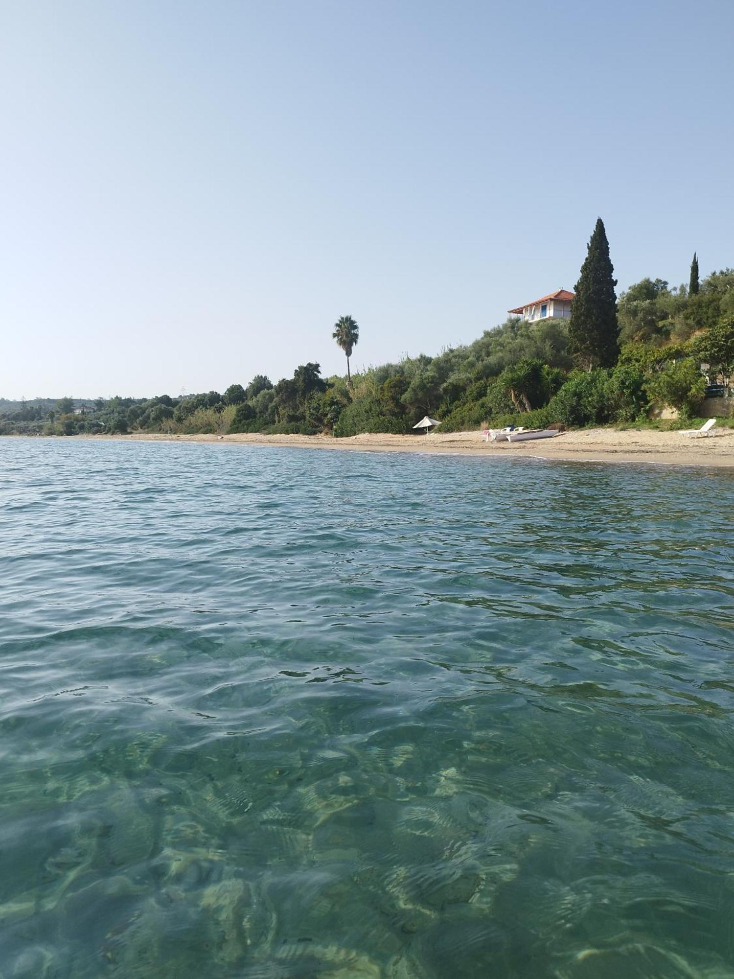 Takis Haikos House Two Minutes Walk To The Beach Peroulia Vounária Exteriör bild