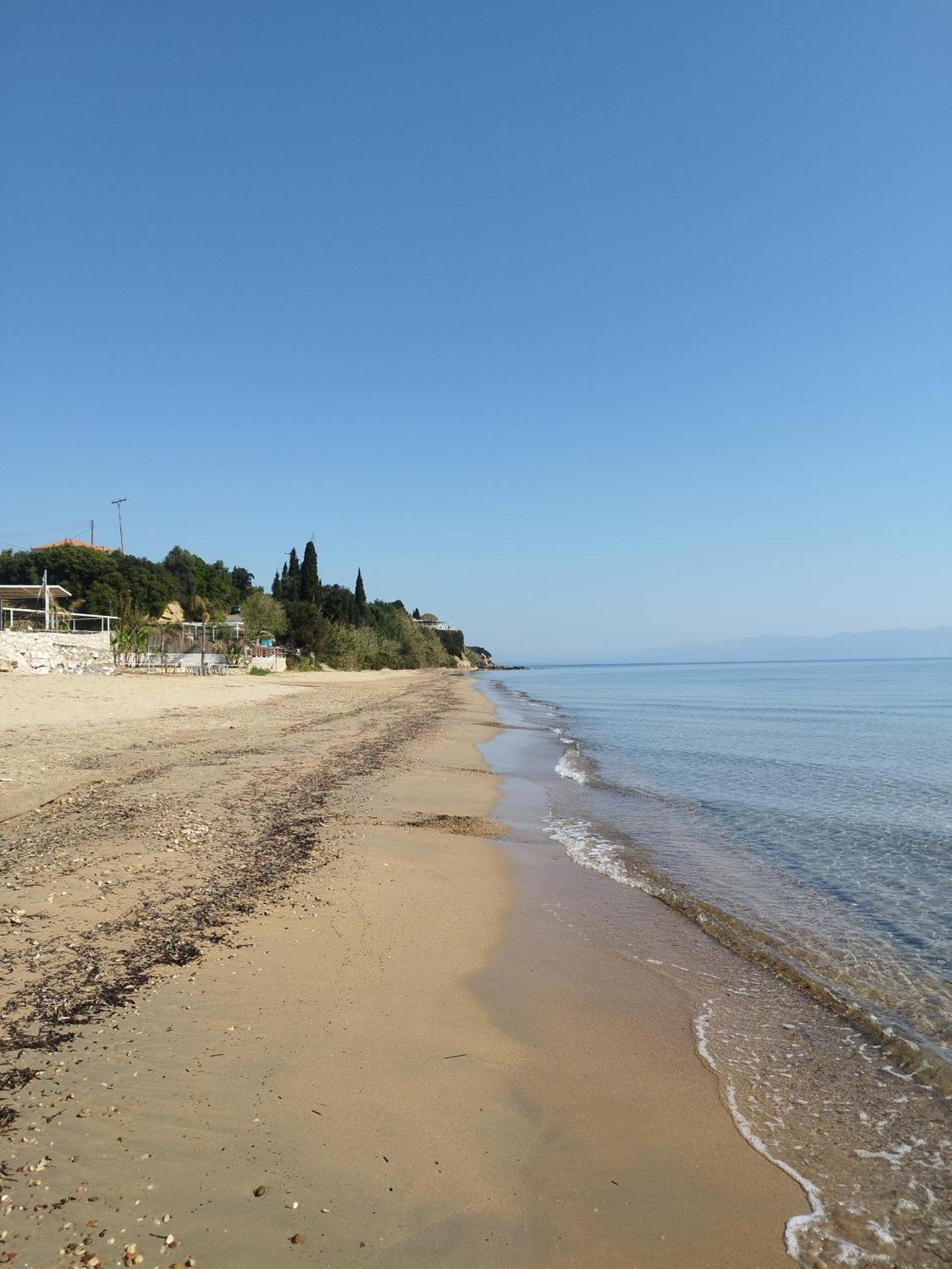 Takis Haikos House Two Minutes Walk To The Beach Peroulia Vounária Exteriör bild