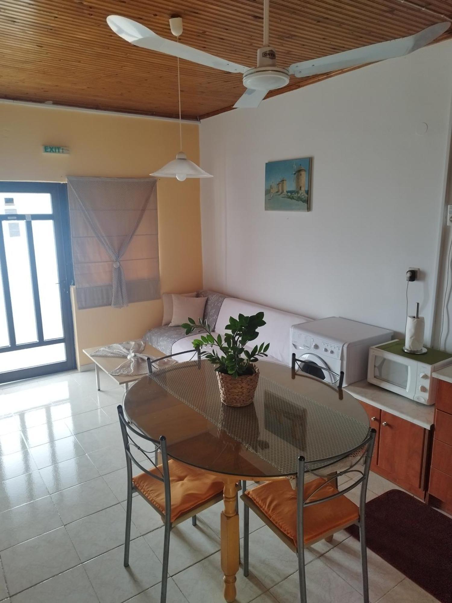 Takis Haikos House Two Minutes Walk To The Beach Peroulia Vounária Exteriör bild